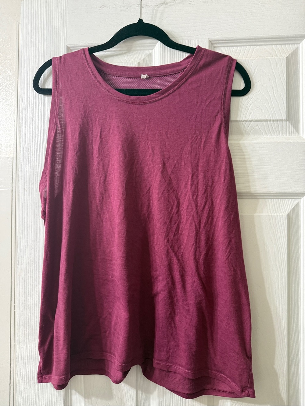 Old Navy Women's Muscle Tee in Berry Plum